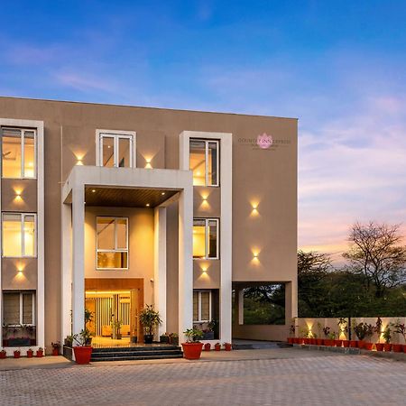 Seasons Sajjangarh Hotel Удайпур Екстериор снимка