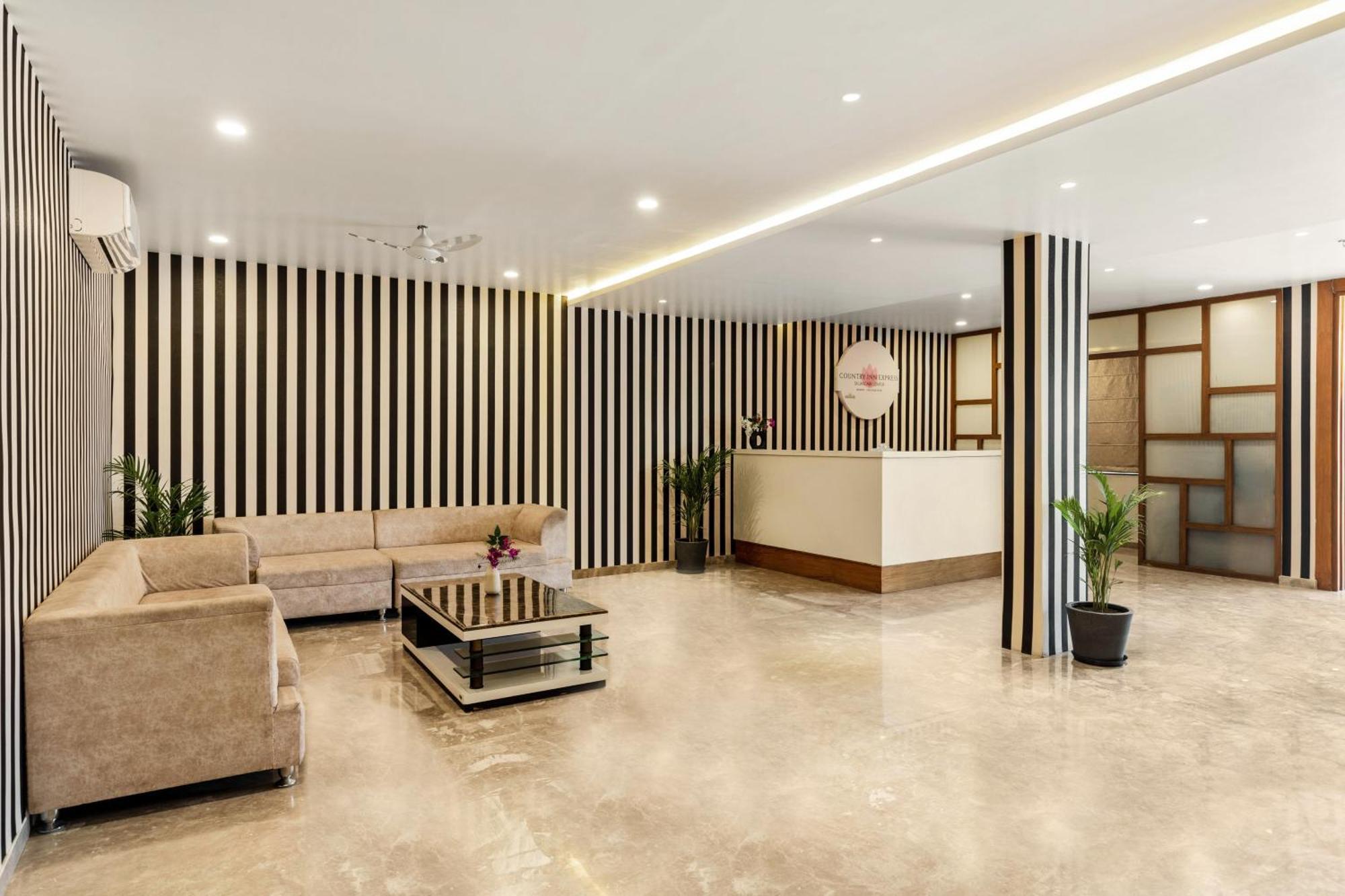 Seasons Sajjangarh Hotel Удайпур Екстериор снимка
