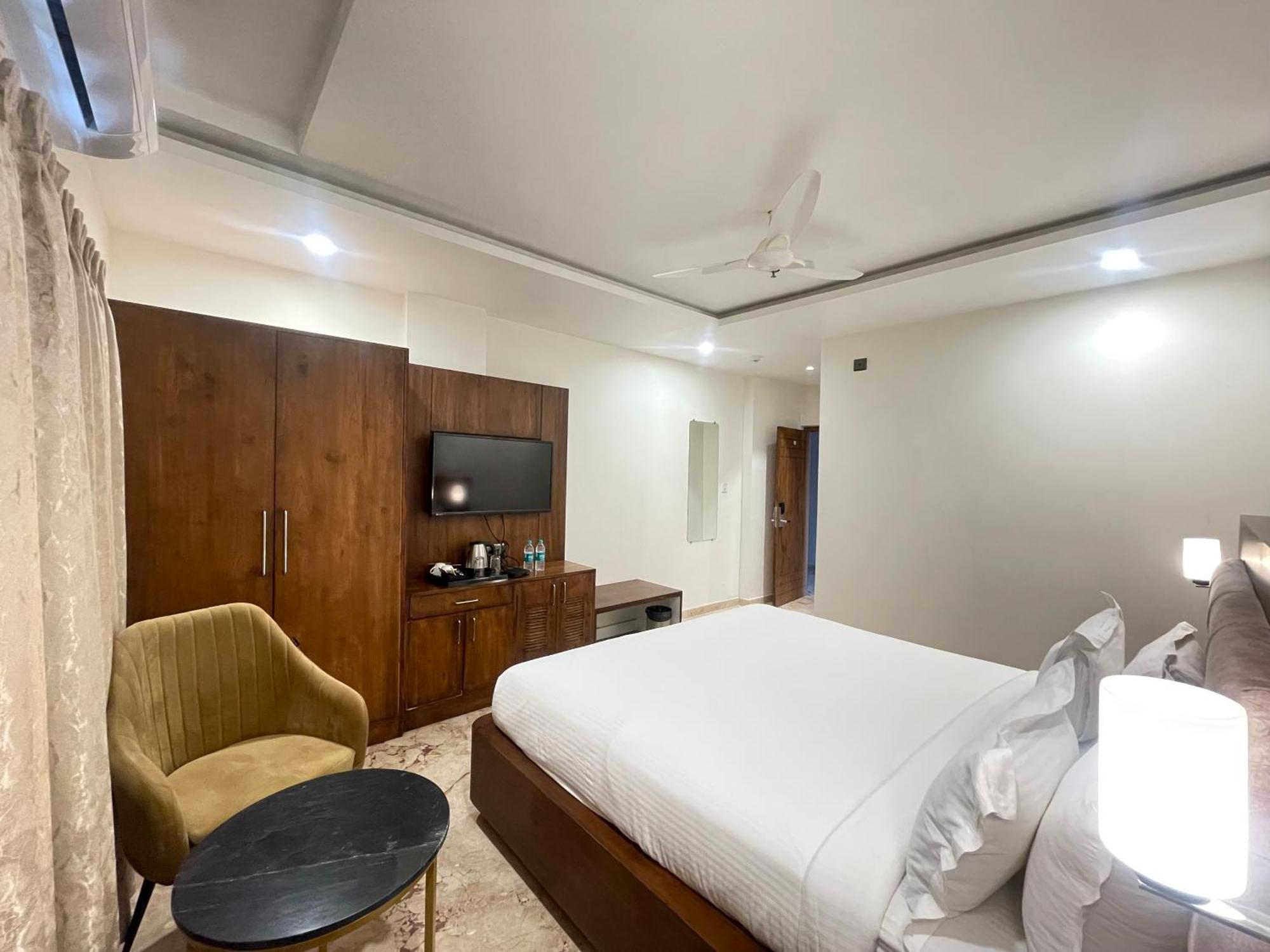 Seasons Sajjangarh Hotel Удайпур Екстериор снимка