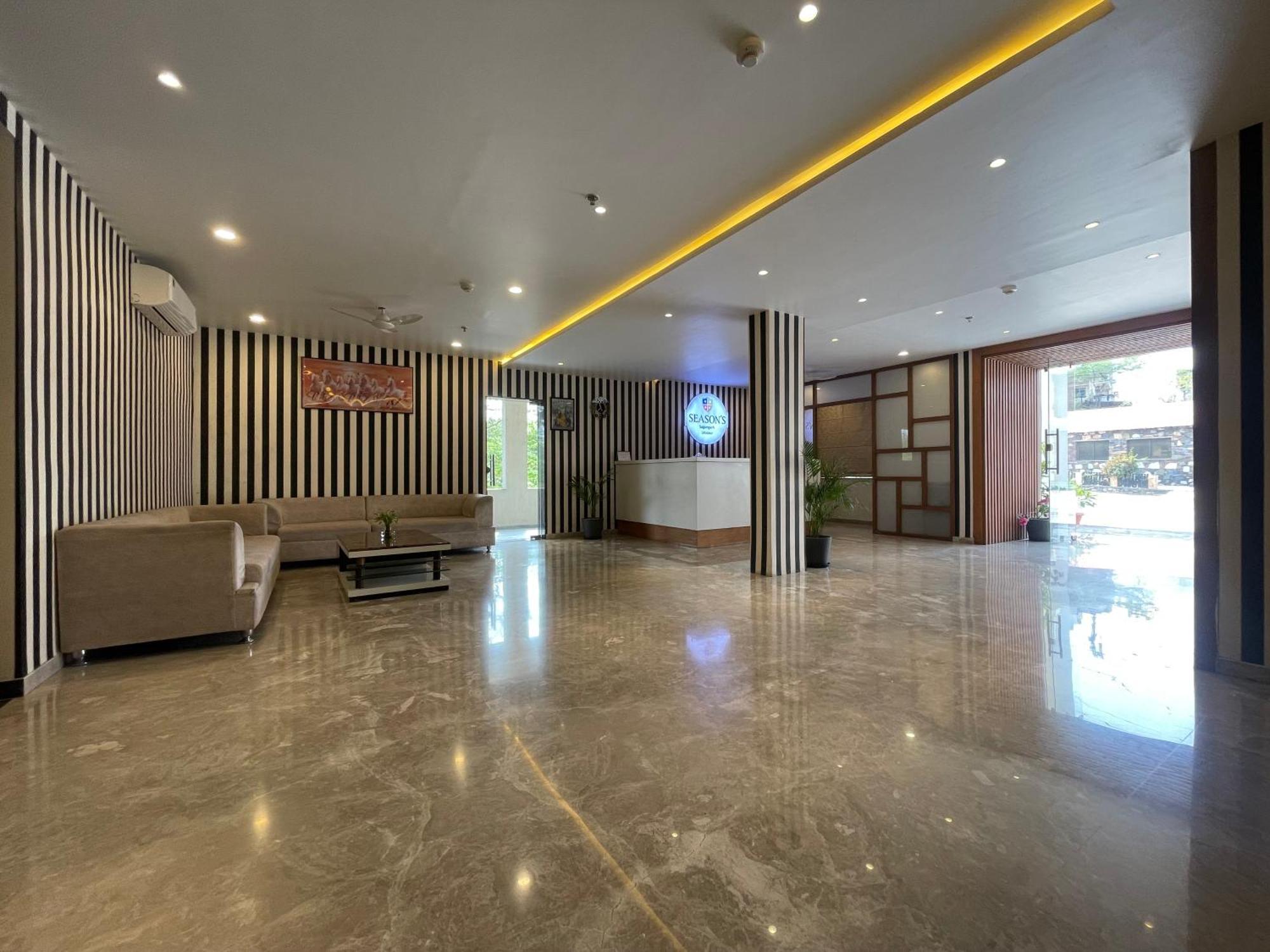 Seasons Sajjangarh Hotel Удайпур Екстериор снимка