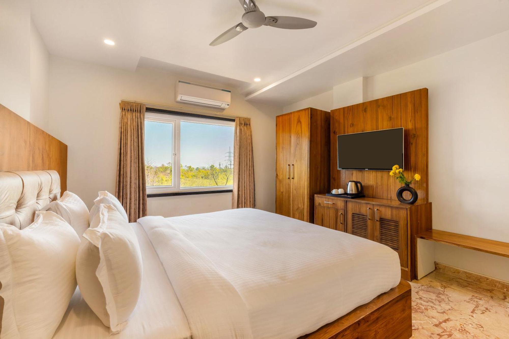 Seasons Sajjangarh Hotel Удайпур Екстериор снимка
